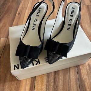 Anne Klein Black and White Bow Slingback Heels